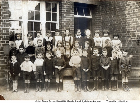 Violet Town State School students