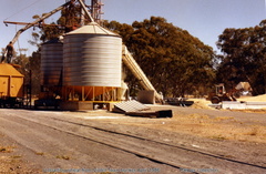 Loading grain VT Station