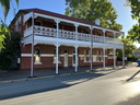 Middle Pub