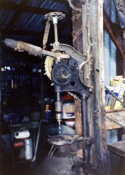 Belt driven drill, Bradshaw's Farm Caniambo 2000s 