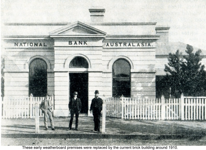 national-bank004.jpg