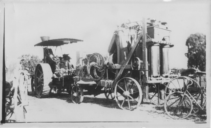 Tractor and thresher Mills Noonan Tamleugh 1935-6